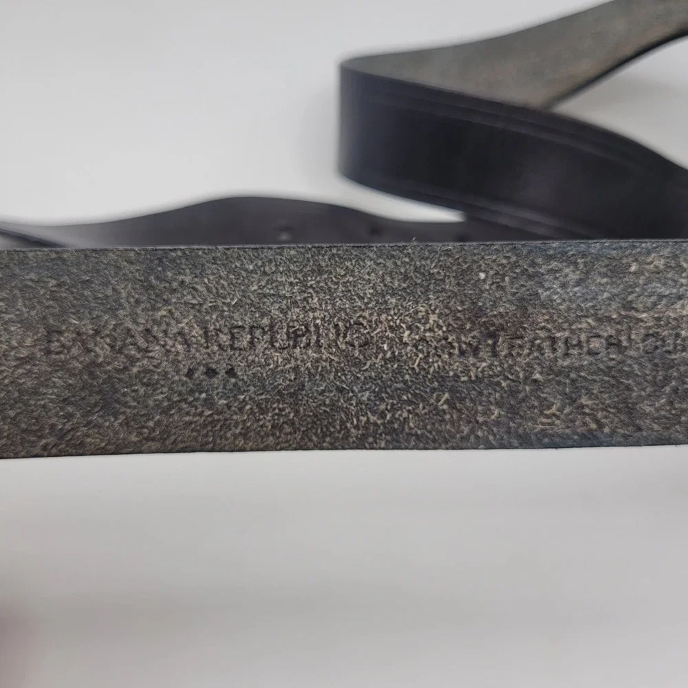 Banana Republic Belt Men Medium Black Leather Distressed Casual Everyday Basic